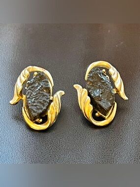 Vintage Tourmaline Clip-on Earrings black and silver tone